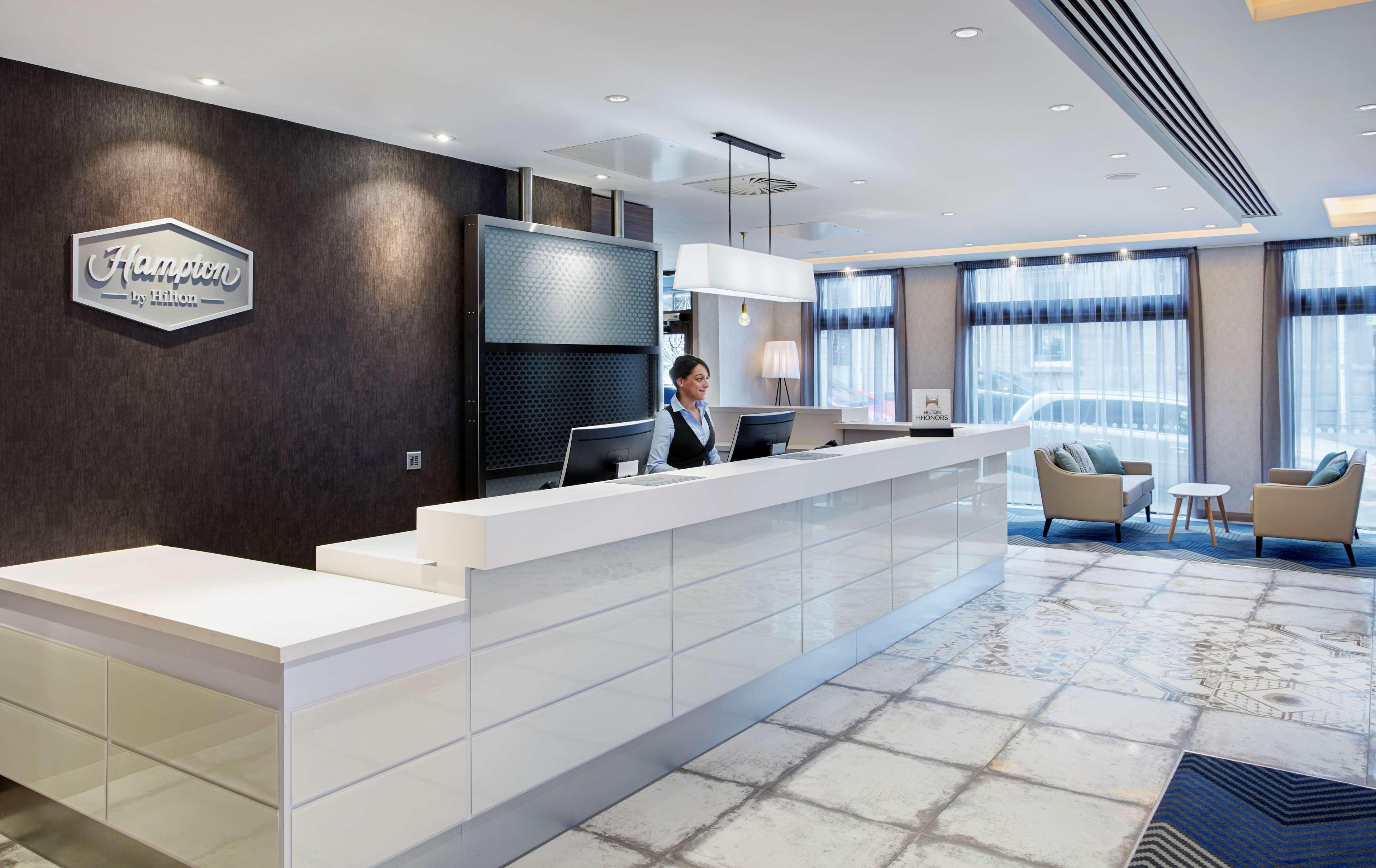 Hampton By Hilton Glasgow Central Exterior foto