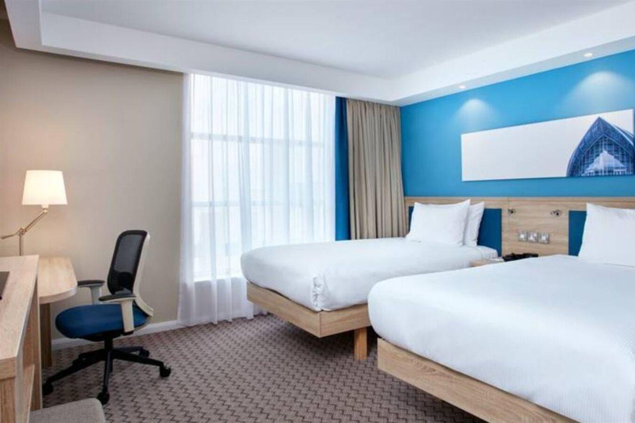 Hampton By Hilton Glasgow Central Exterior foto