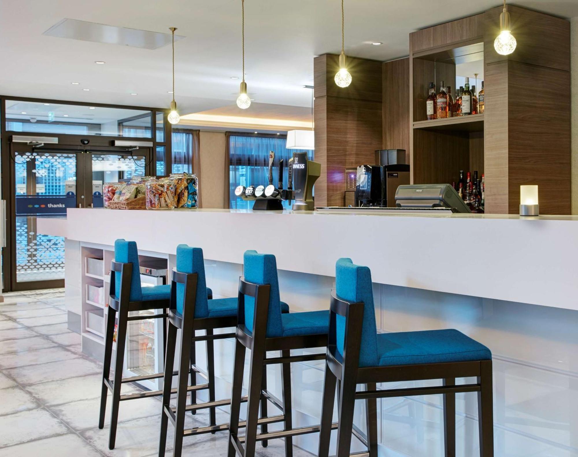 Hampton By Hilton Glasgow Central Exterior foto